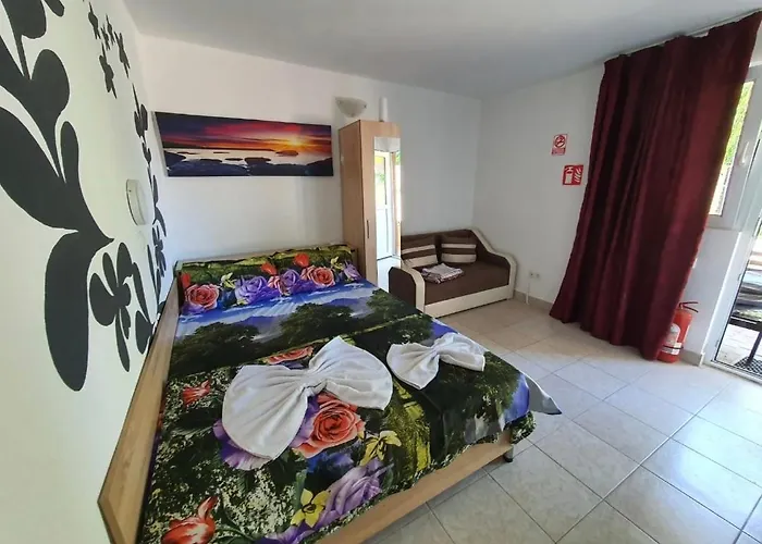 Casa Maria 3* Saturn